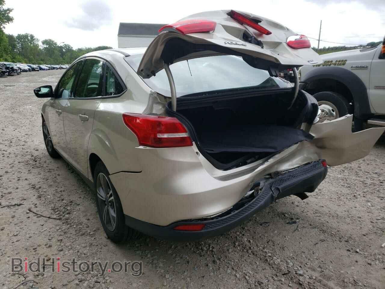 2018 FORD FOCUS - VIN: 1FADP3FE9JL215593 - Фото 3
