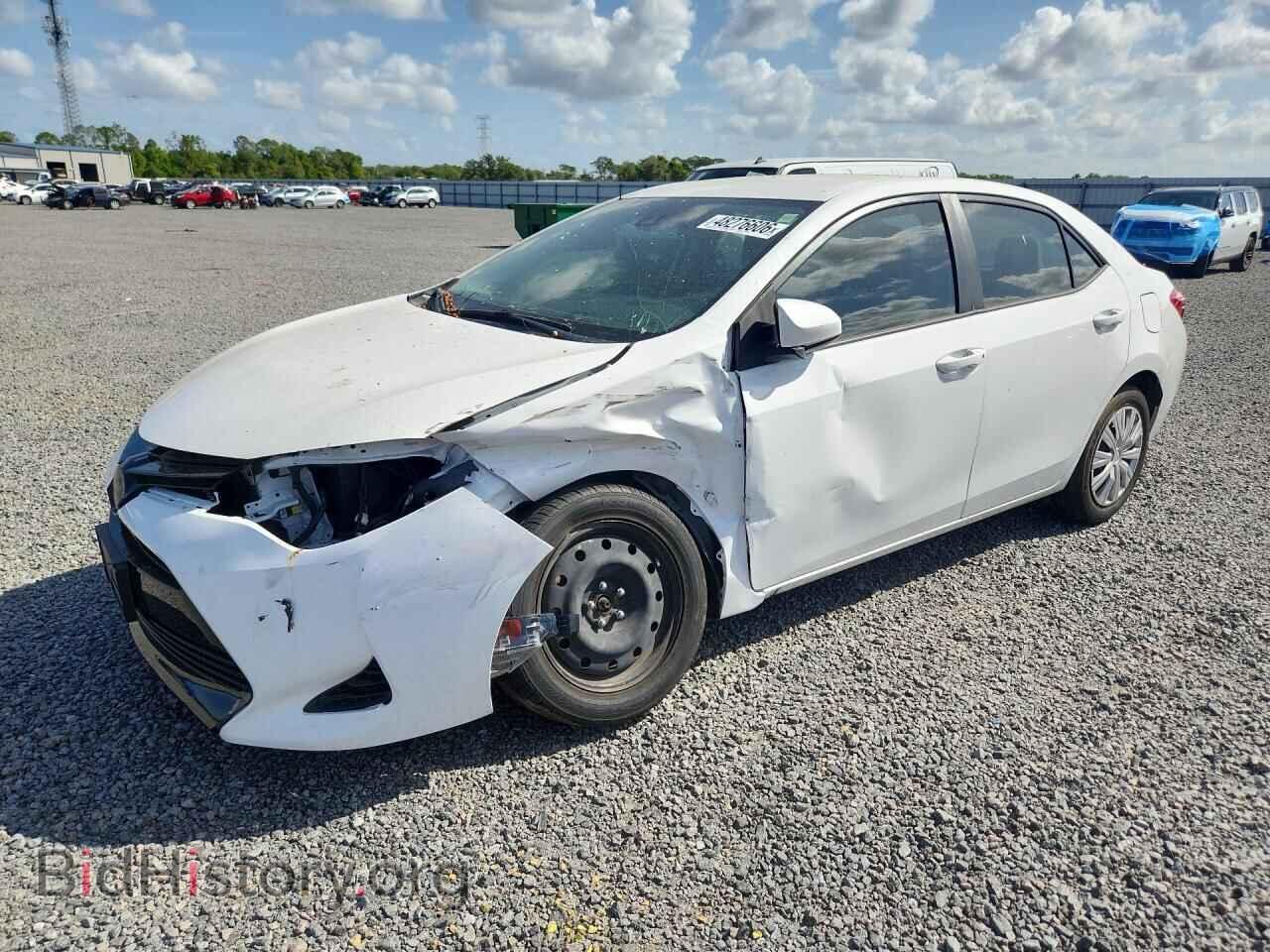 Photo 5YFBURHE0JP832589 - TOYOTA COROLLA 2018