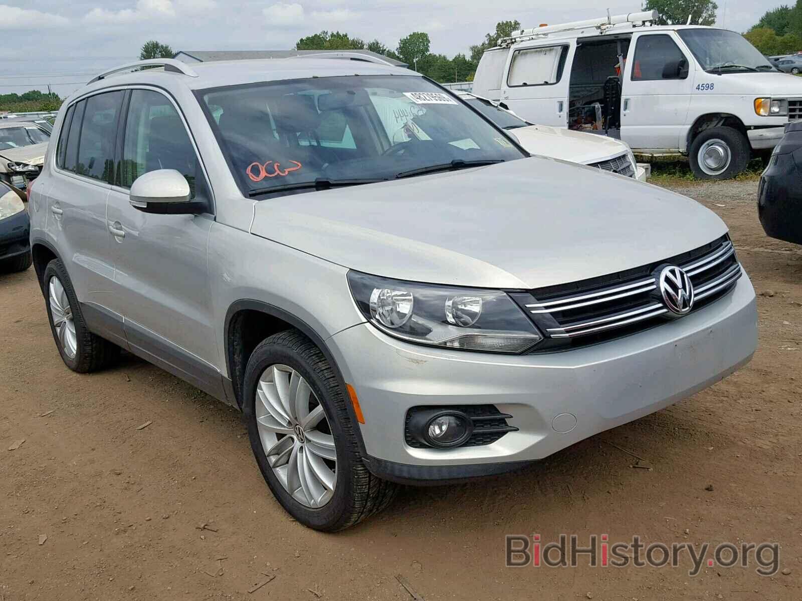 Фотография WVGBV7AX9CW580196 - VOLKSWAGEN TIGUAN S 2012