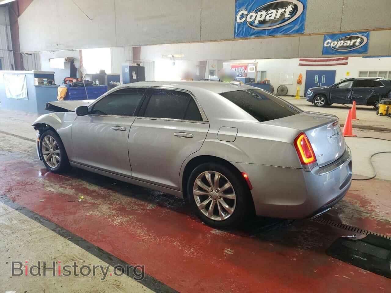 2016 CHRYSLER 300 - VIN: 2C3CCARG4GH182547 - Фото 2