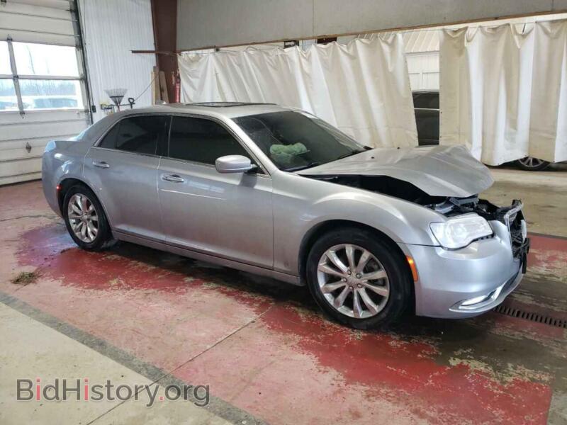 2016 Chrysler 300 (VIN 2C3CCARG4GH182547) — фото 4 из 15