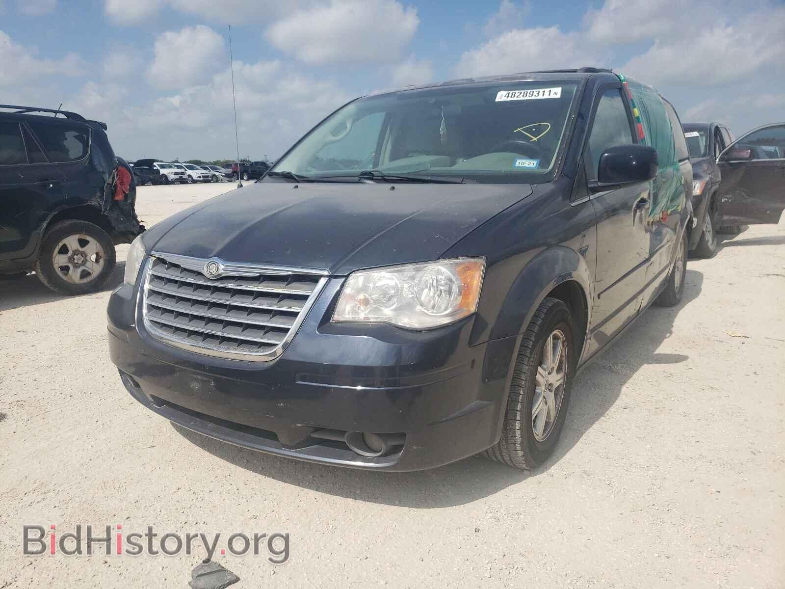 2008 CHRYSLER MINIVAN - VIN: 2A8HR54PX8R657802 - Фото 2