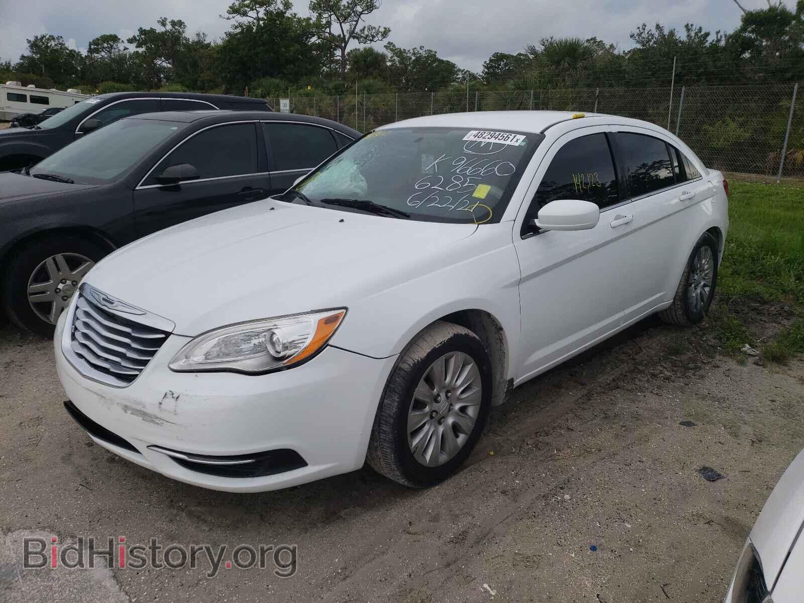 2013 CHRYSLER 200 - VIN: 1C3CCBABXDN686285 - Фото 2