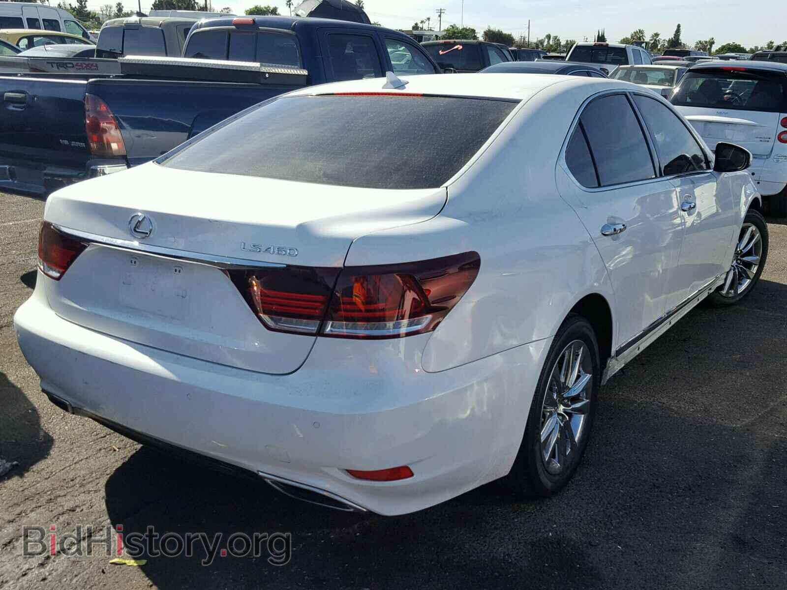 2013 LEXUS LS460 - VIN: JTHBL5EF3D5123051 - Photo 4