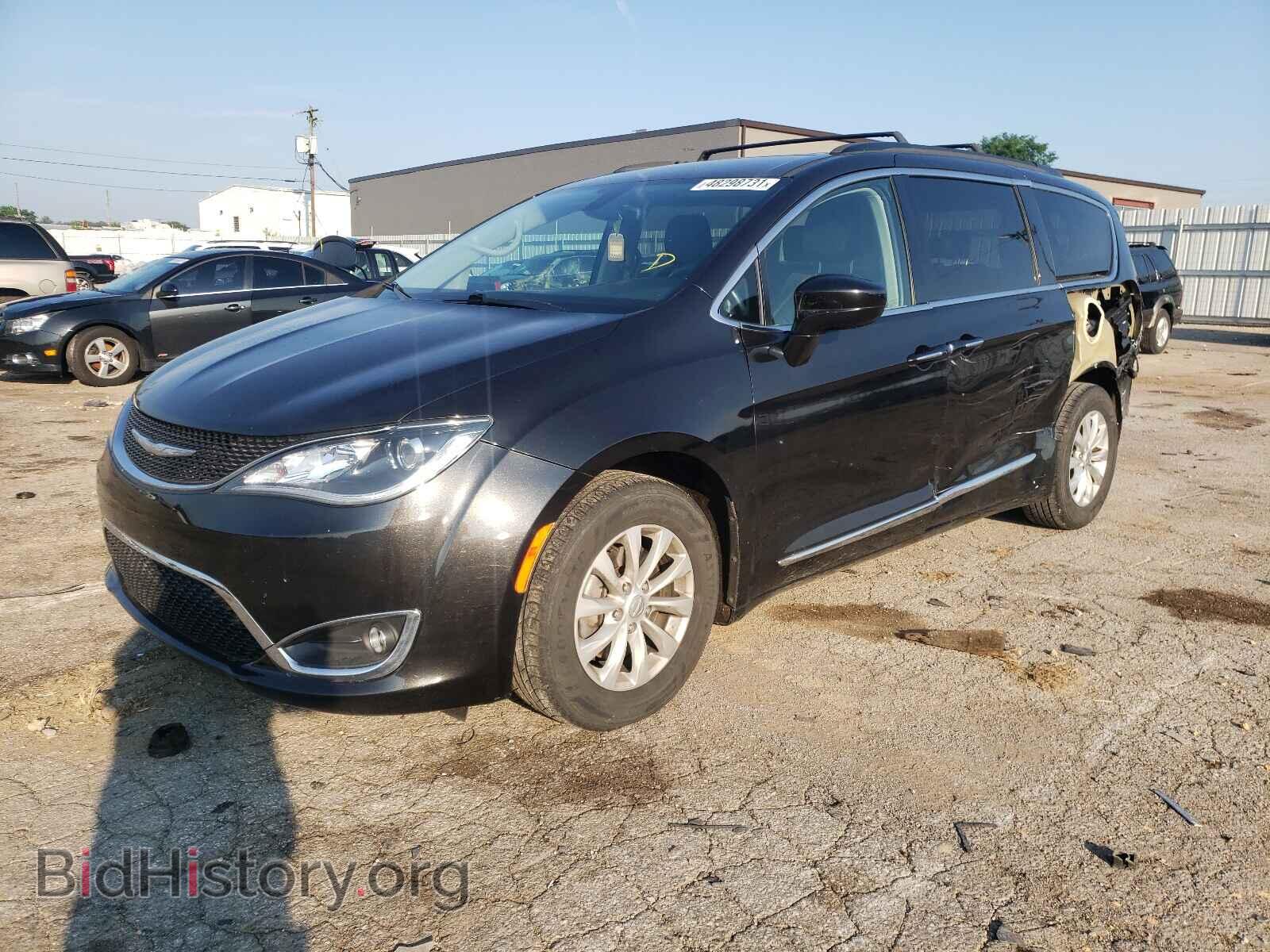 2017 CHRYSLER PACIFICA - VIN: 2C4RC1BG2HR524475 - Photo 2