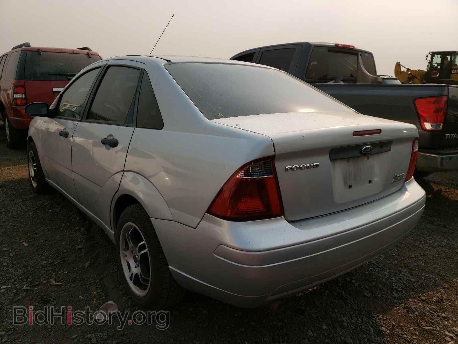 2007 FORD FOCUS - VIN: 1FAFP34N97W163837 - Фото 3