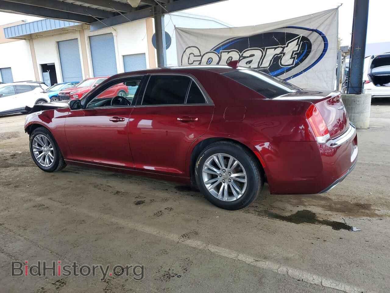 2018 CHRYSLER 300 - VIN: 2C3CCAAG7JH117680 - Фото 2