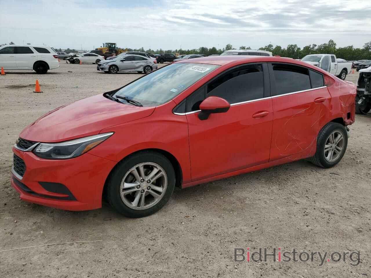 Photo 1G1BE5SM4J7111952 - CHEVROLET CRUZE 2018