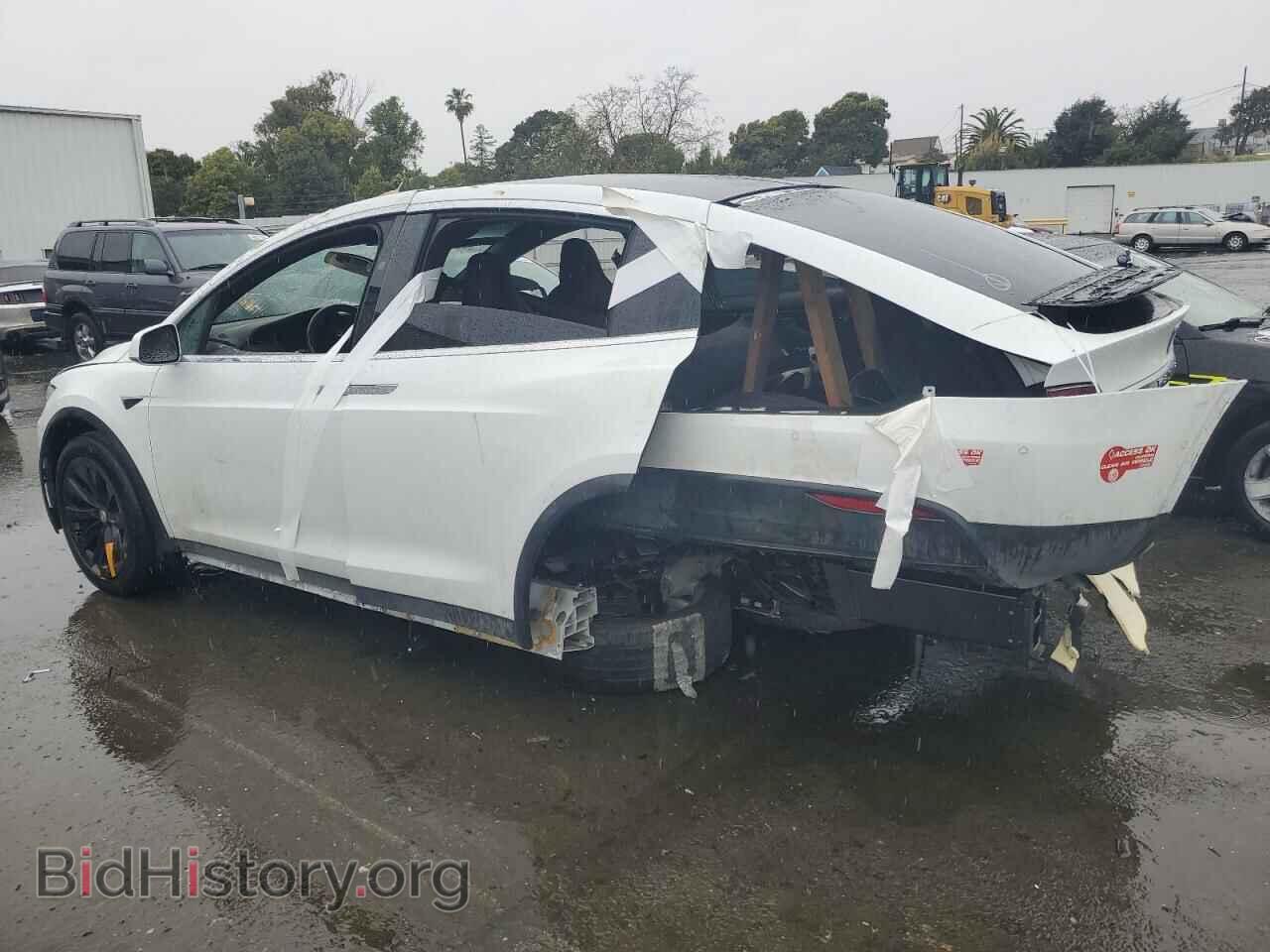 2018 TESLA MODEL X - VIN: 5YJXCDE21JF117564 - Photo 2