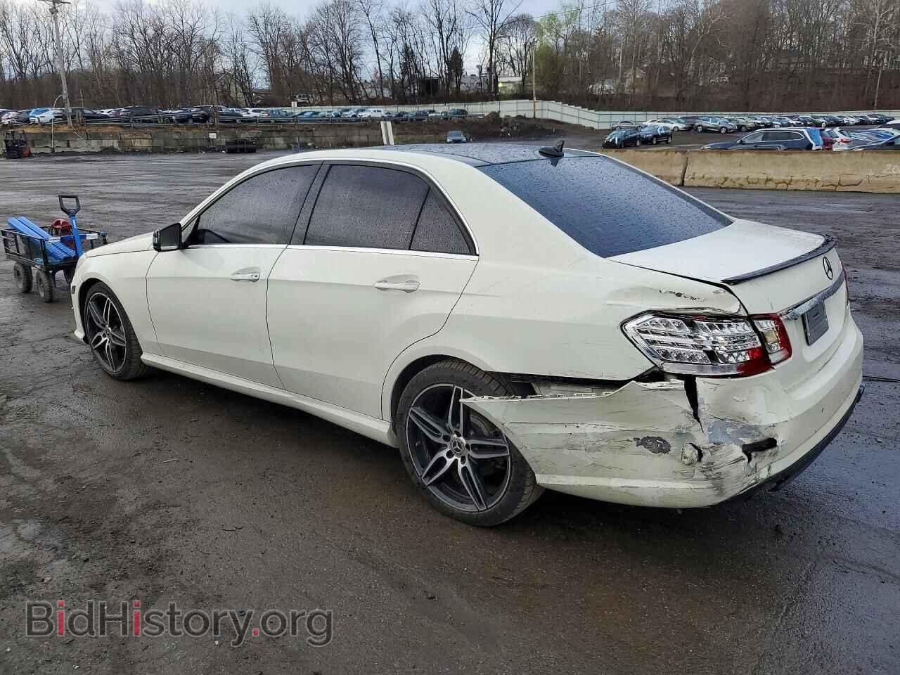 2011 MERCEDES BENZ E-CLASS - VIN: WDDHF9AB3BA379407 - Фото 2