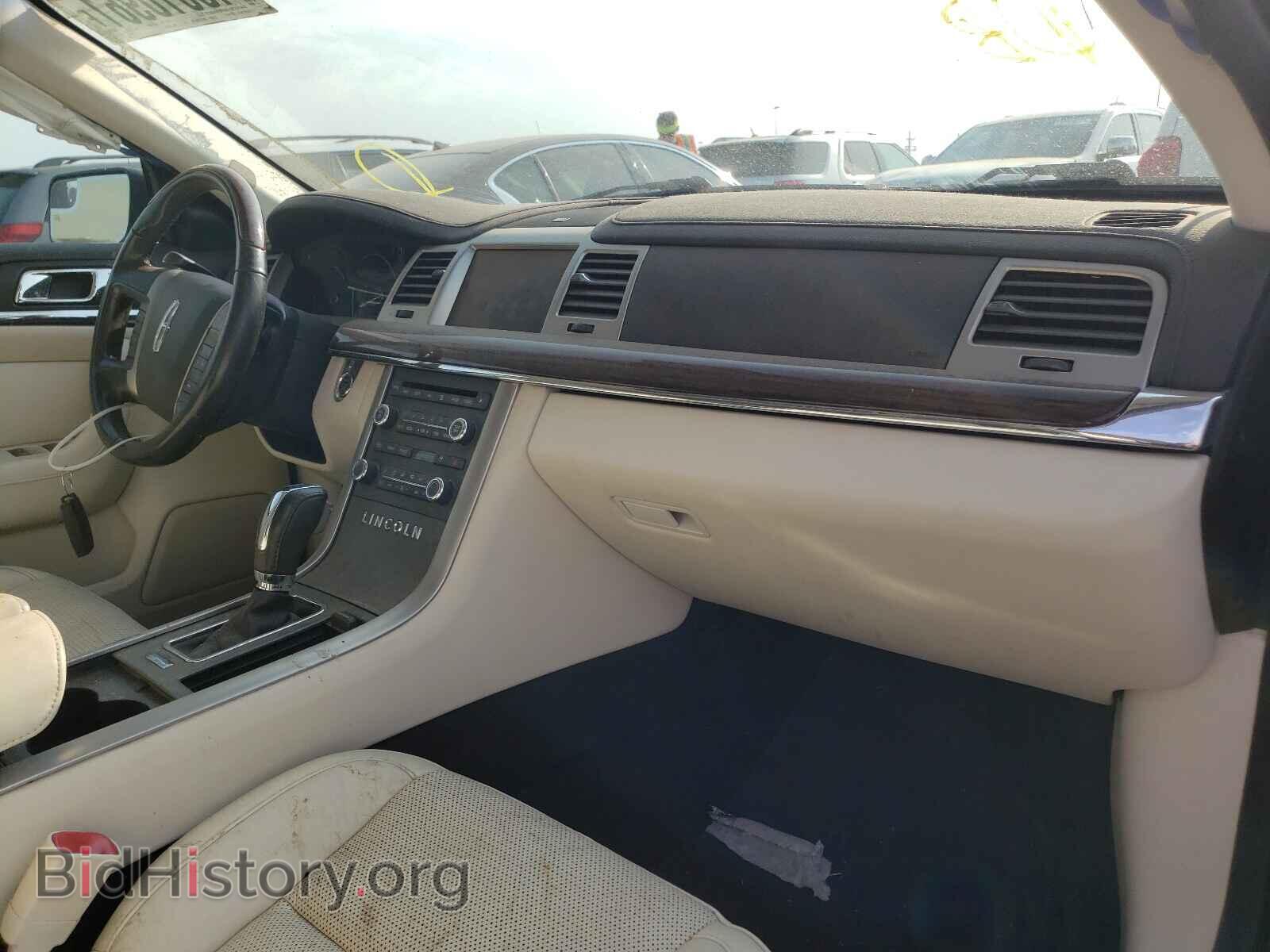 2010 LINCOLN MKS - VIN: 1LNHL9FT6AG605192 - Фото 5