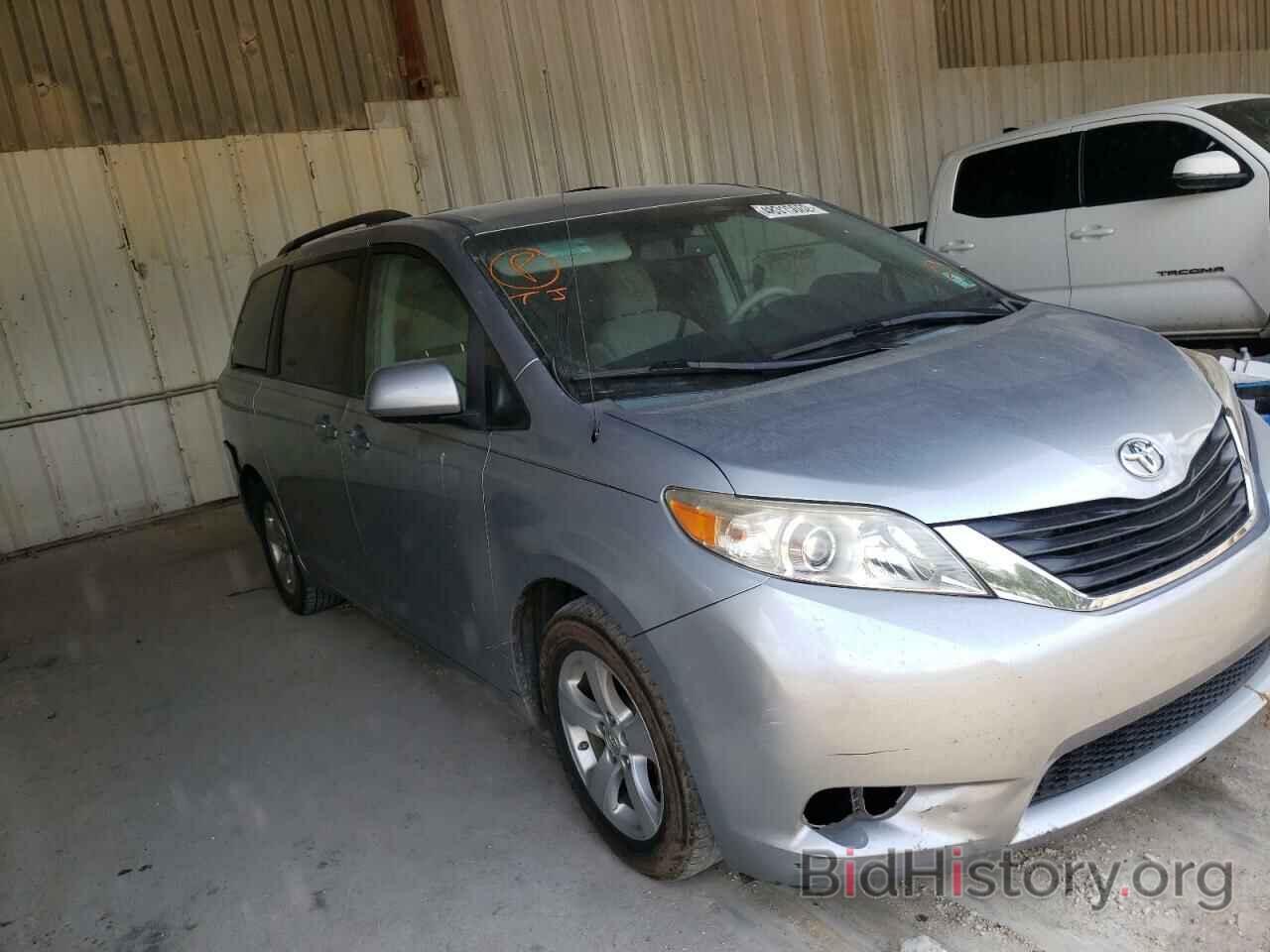 Фотография 5TDKK3DC5ES498385 - TOYOTA SIENNA 2014