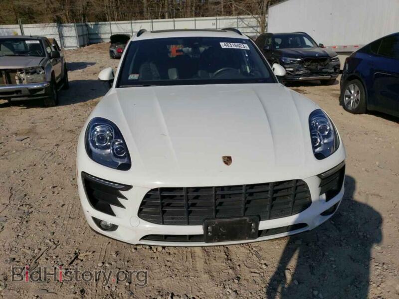 2017 Porsche MACAN (VIN WP1AA2A53HLB09357) — фото 5 из 13