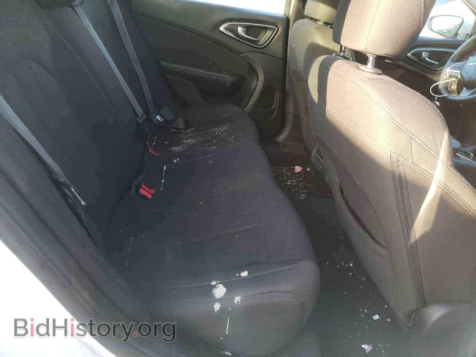 2015 CHRYSLER 200 - VIN: 1C3CCCAB8FN632637 - Фото 6