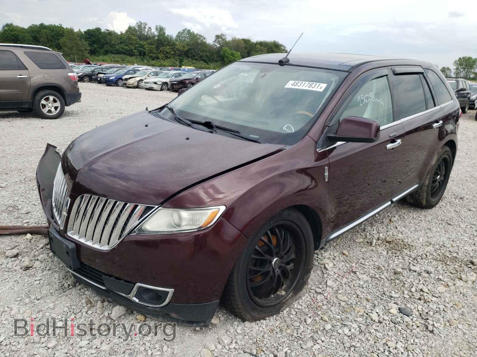 2011 LINCOLN MKX - VIN: 2LMDJ8JK9BBJ17543 - Photo 2