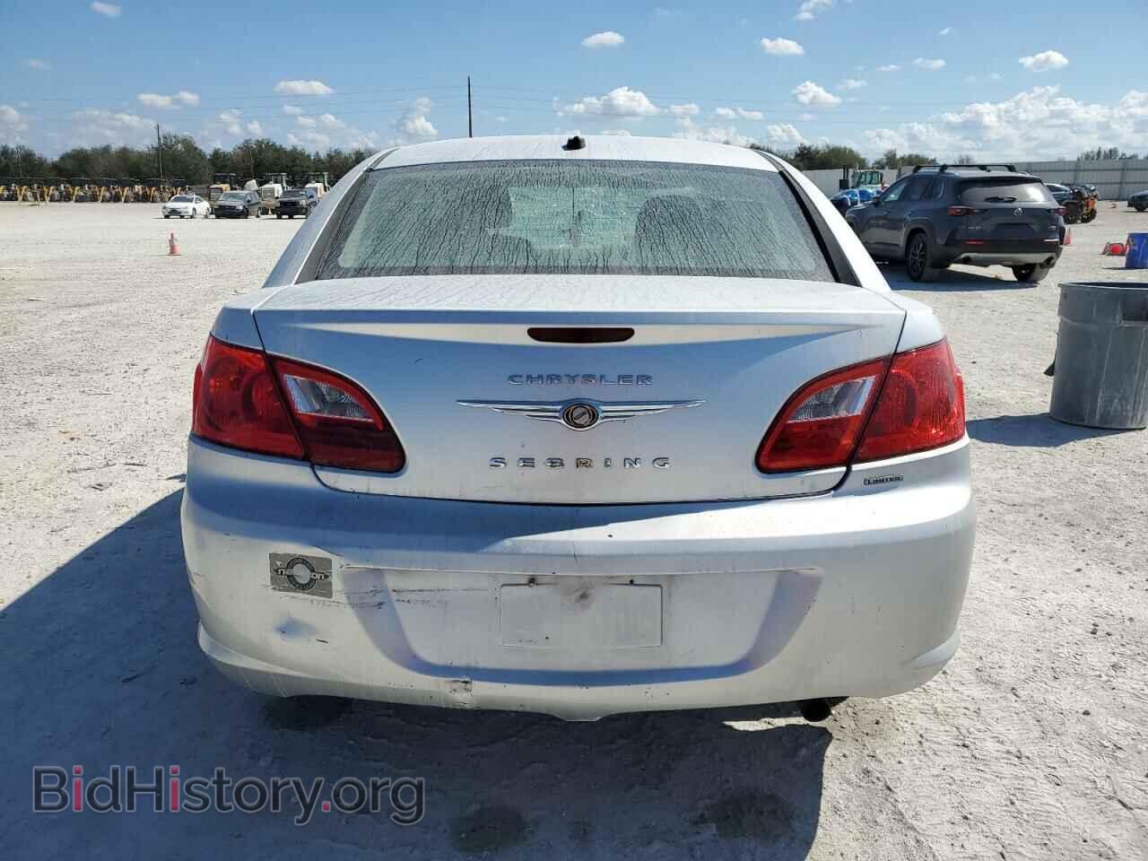 2010 CHRYSLER SEBRING - VIN: 1C3CC5FB1AN110588 - Фото 6