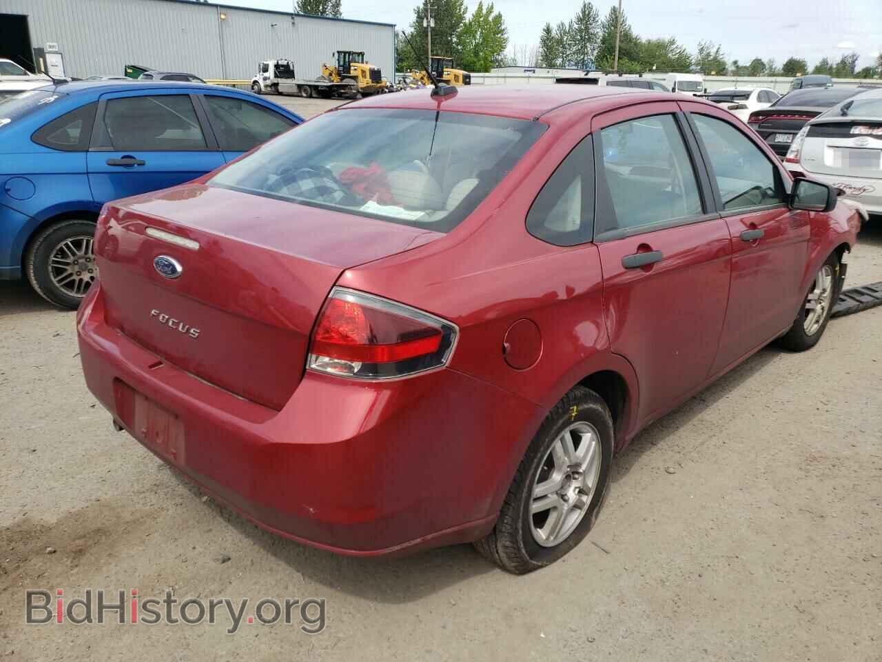 2011 FORD FOCUS - VIN: 1FAHP3EN1BW181572 - Фото 4