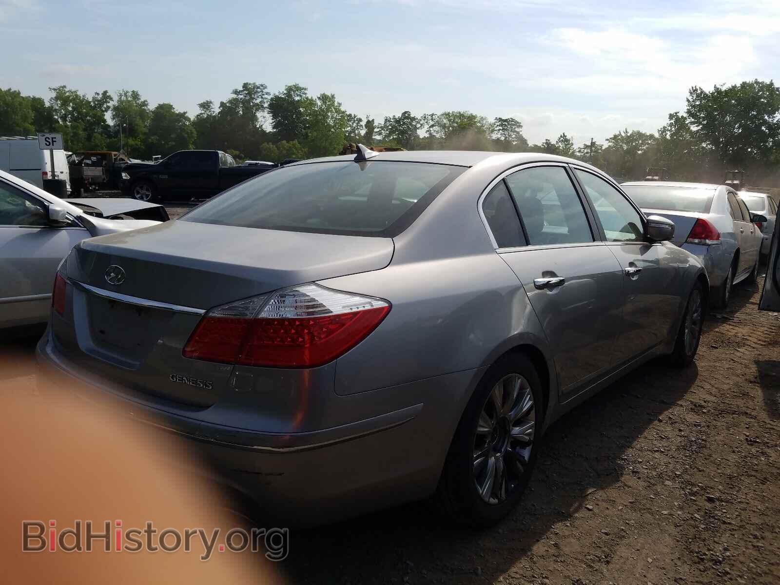 2009 HYUNDAI GENESIS - VIN: KMHGC46E89U026962 - Фото 4