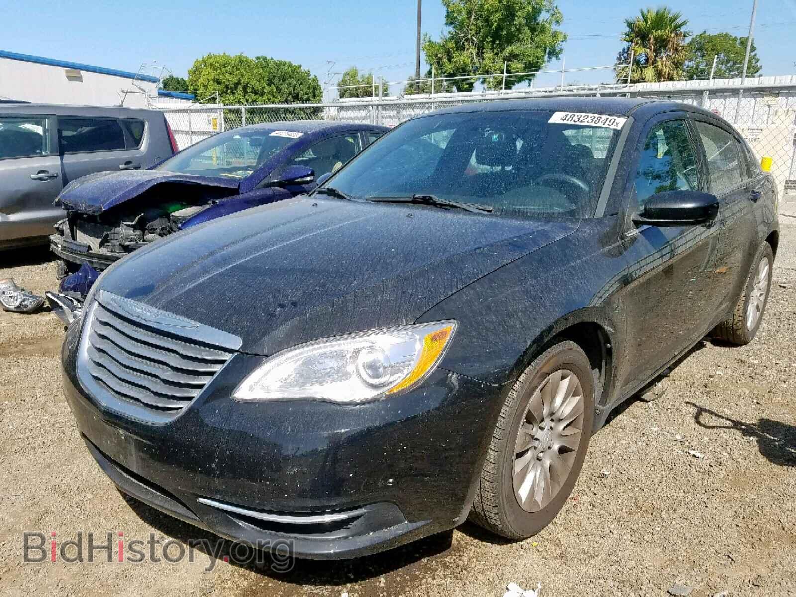 2013 CHRYSLER 200 - VIN: 1C3CCBAB6DN642395 - Photo 2