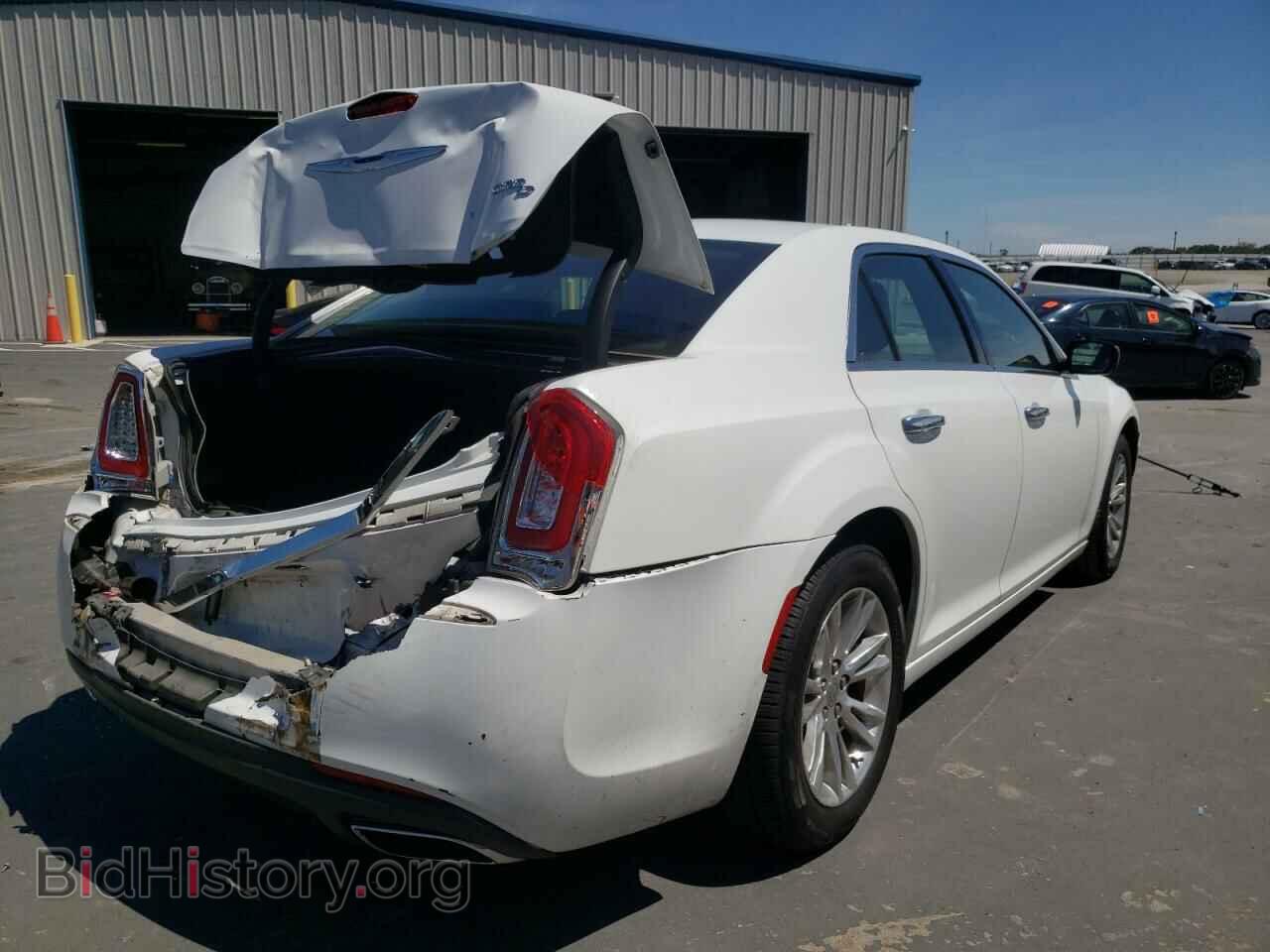 2017 CHRYSLER 300 - VIN: 2C3CCAEG5HH566294 - Фото 4