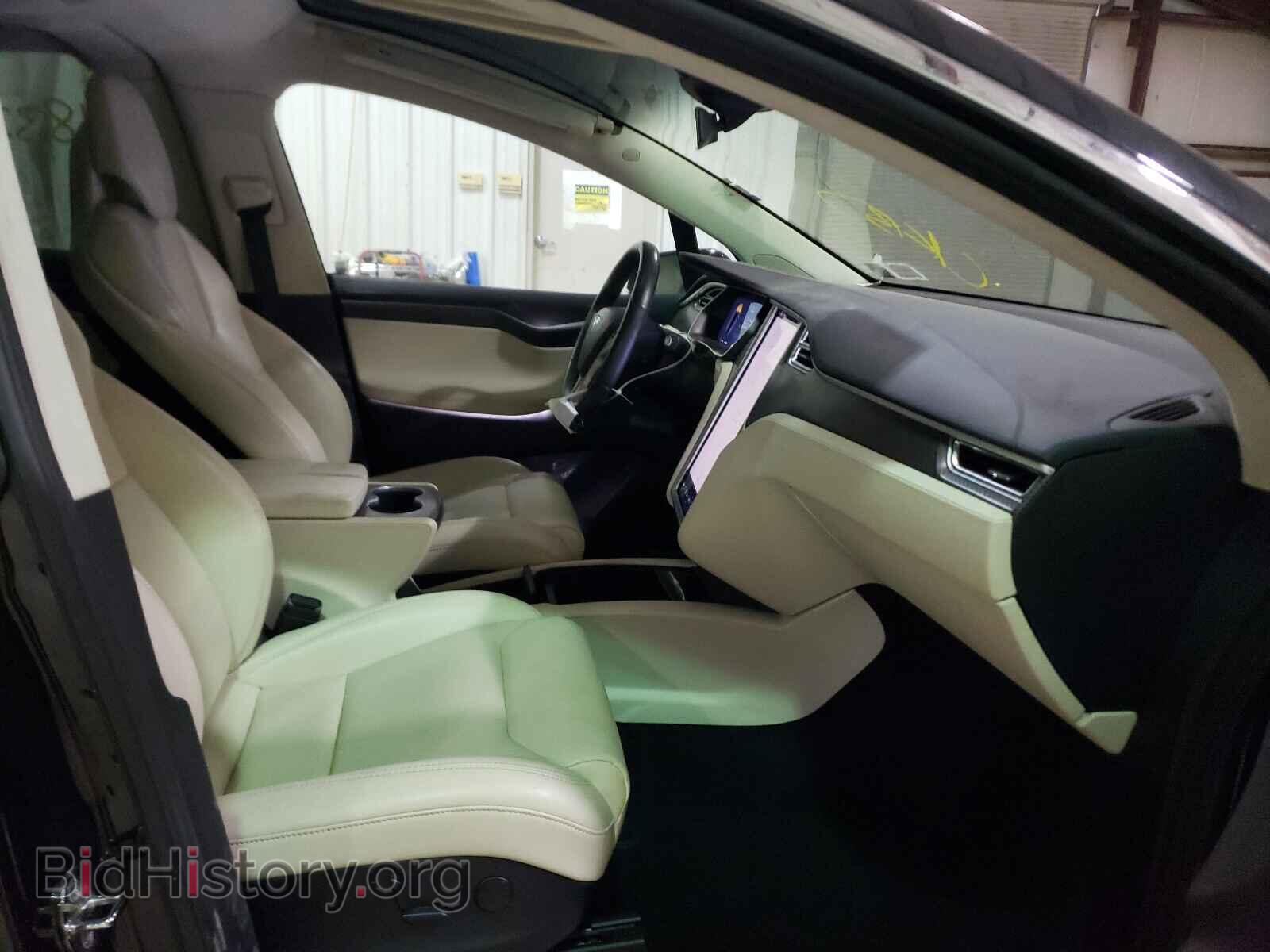 2017 TESLA MODEL X - VIN: 5YJXCDE23HF077143 - Photo 5