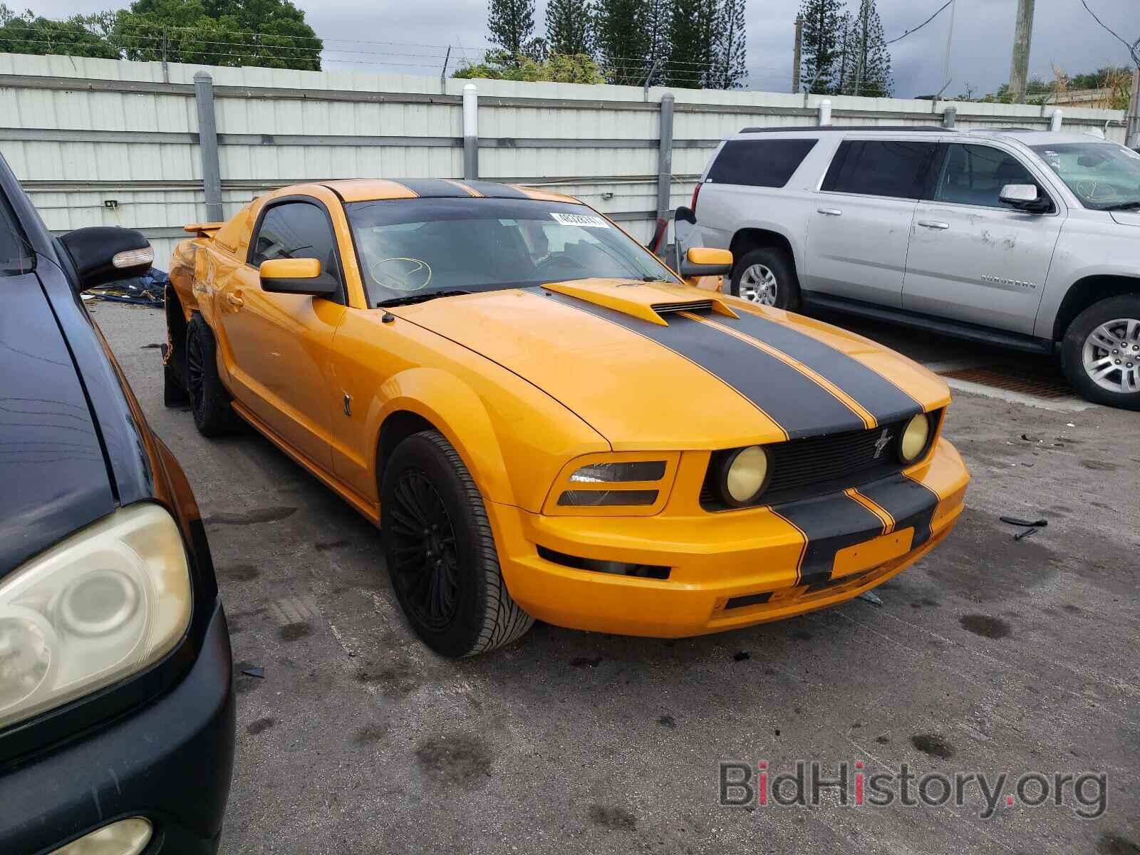 Photo 1ZVFT80N275244724 - FORD MUSTANG 2007