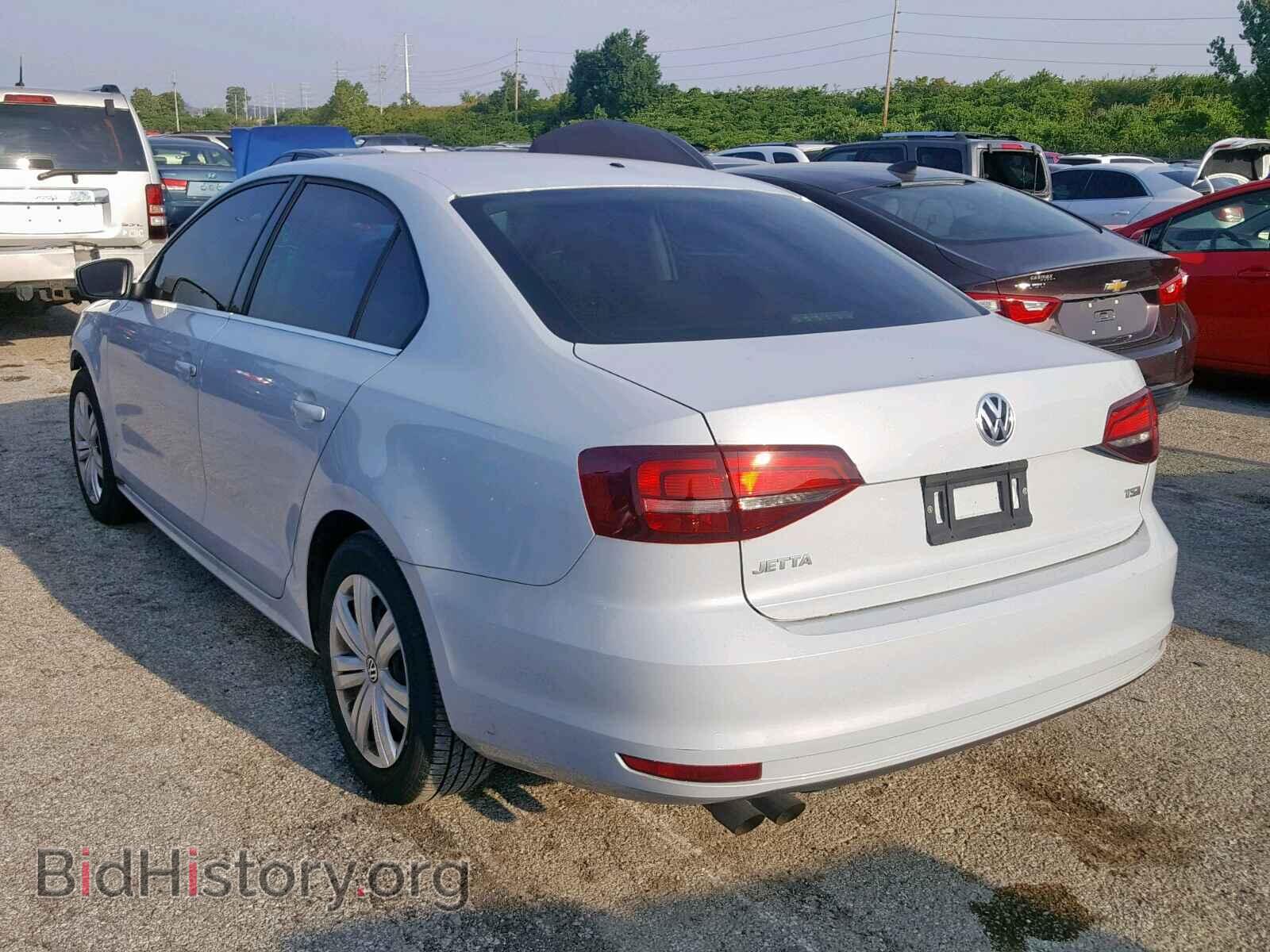 2017 VOLKSWAGEN JETTA - VIN: 3VW2B7AJ5HM405747 - Фото 3
