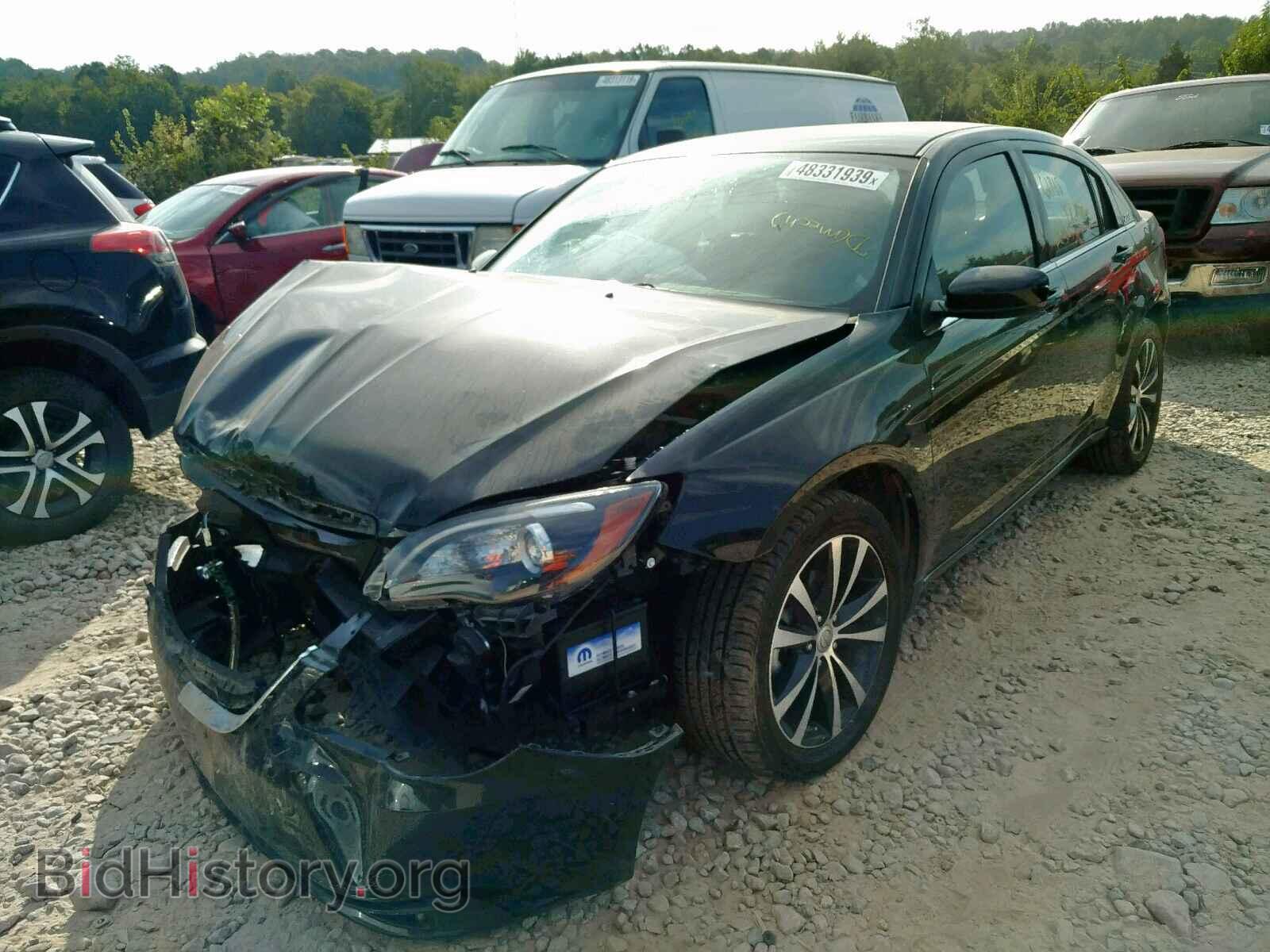 2013 CHRYSLER 200 - VIN: 1C3CCBCG8DN505323 - Фото 2