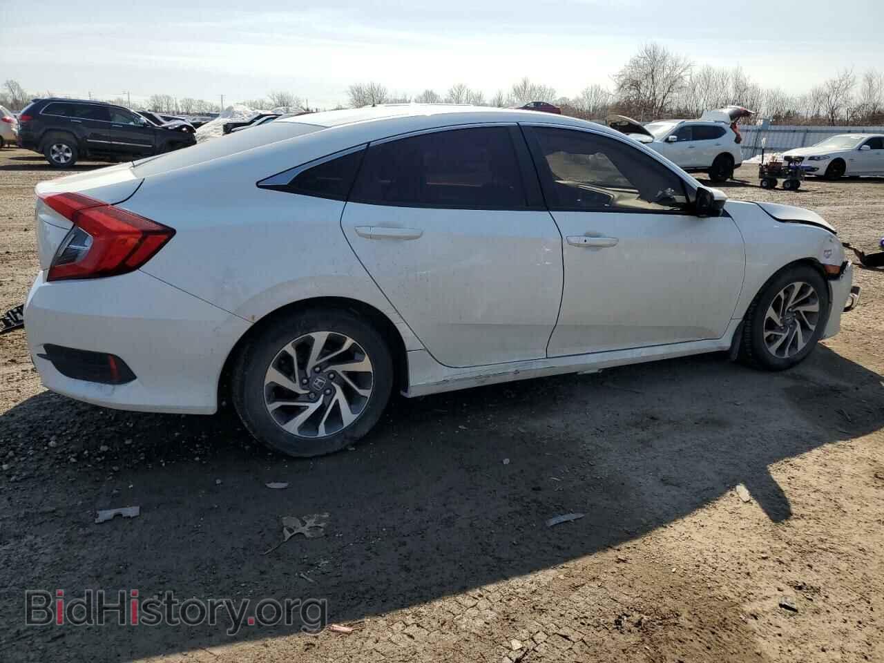 2016 HONDA CIVIC - VIN: 2HGFC2F82GH011776 - Фото 3