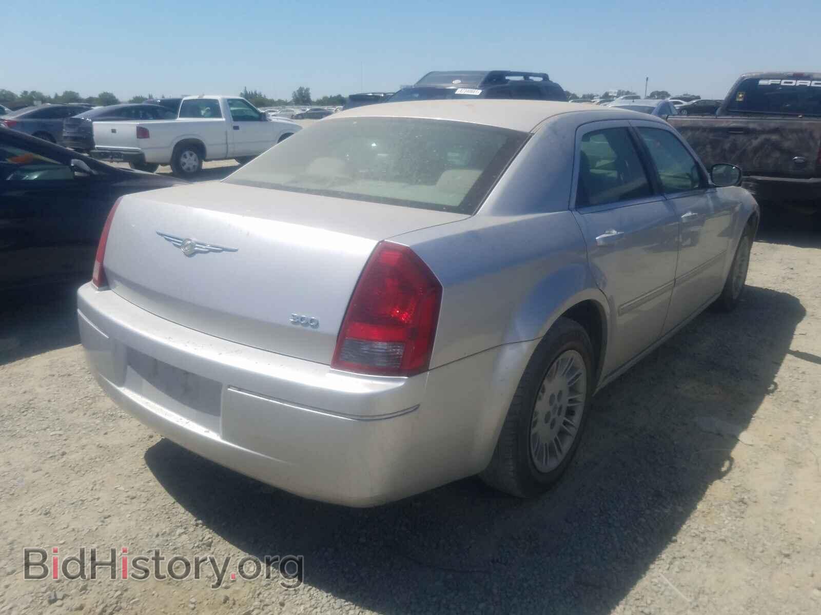 2007 CHRYSLER 300 - VIN: 2C3KA43RX7H664436 - Фото 4