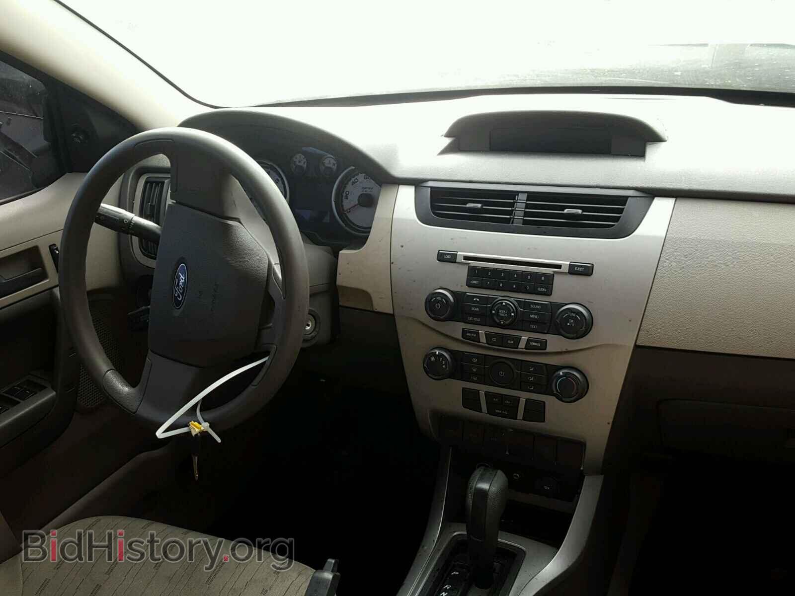 2008 FORD FOCUS - VIN: 1FAHP35N88W108899 - Фото 9
