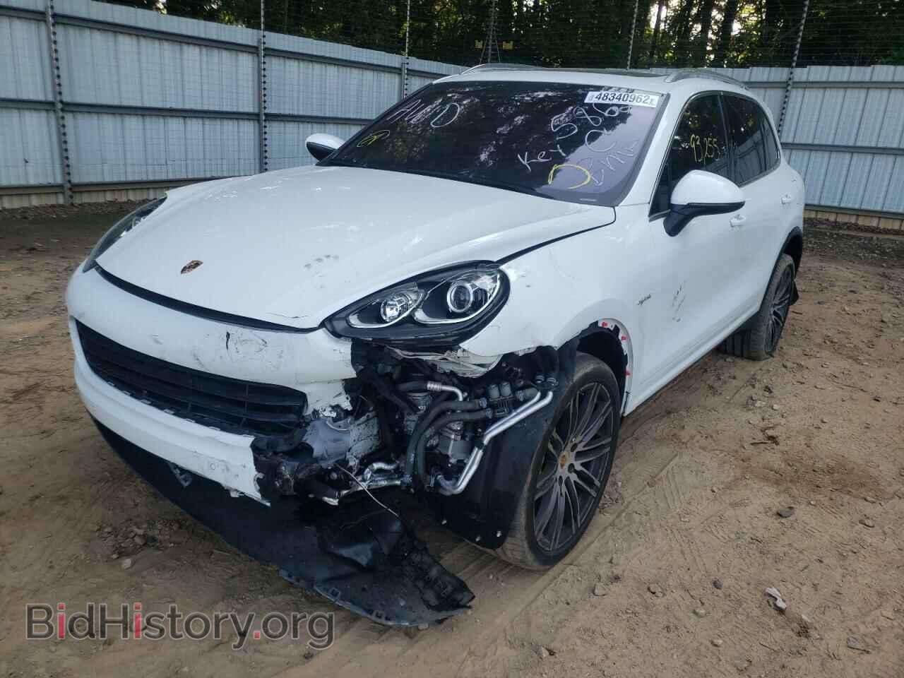 2016 PORSCHE CAYENNE - VIN: WP1AE2A25GLA58629 - Photo 2