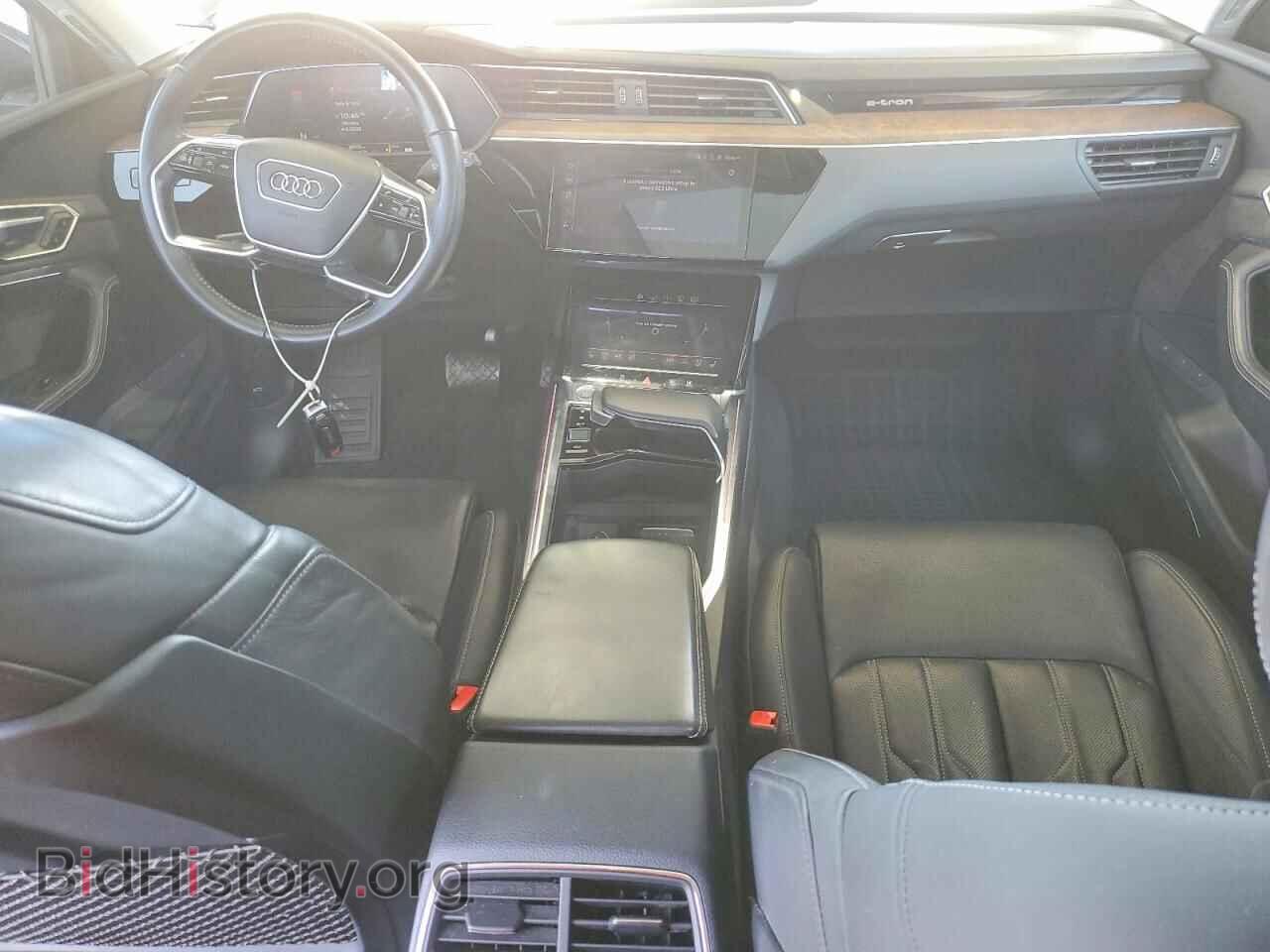 2019 AUDI E-TRON - VIN: WA1VAAGEXKB023023 - Фото 8