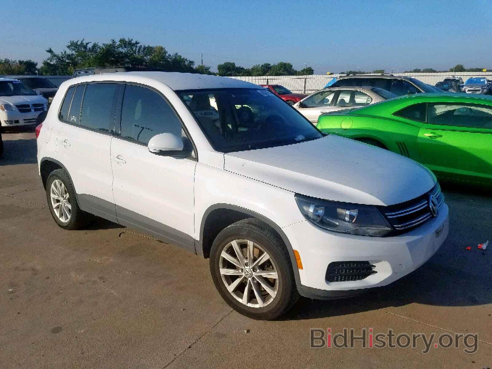 Фотография WVGAV3AX9EW607047 - VOLKSWAGEN TIGUAN S 2014