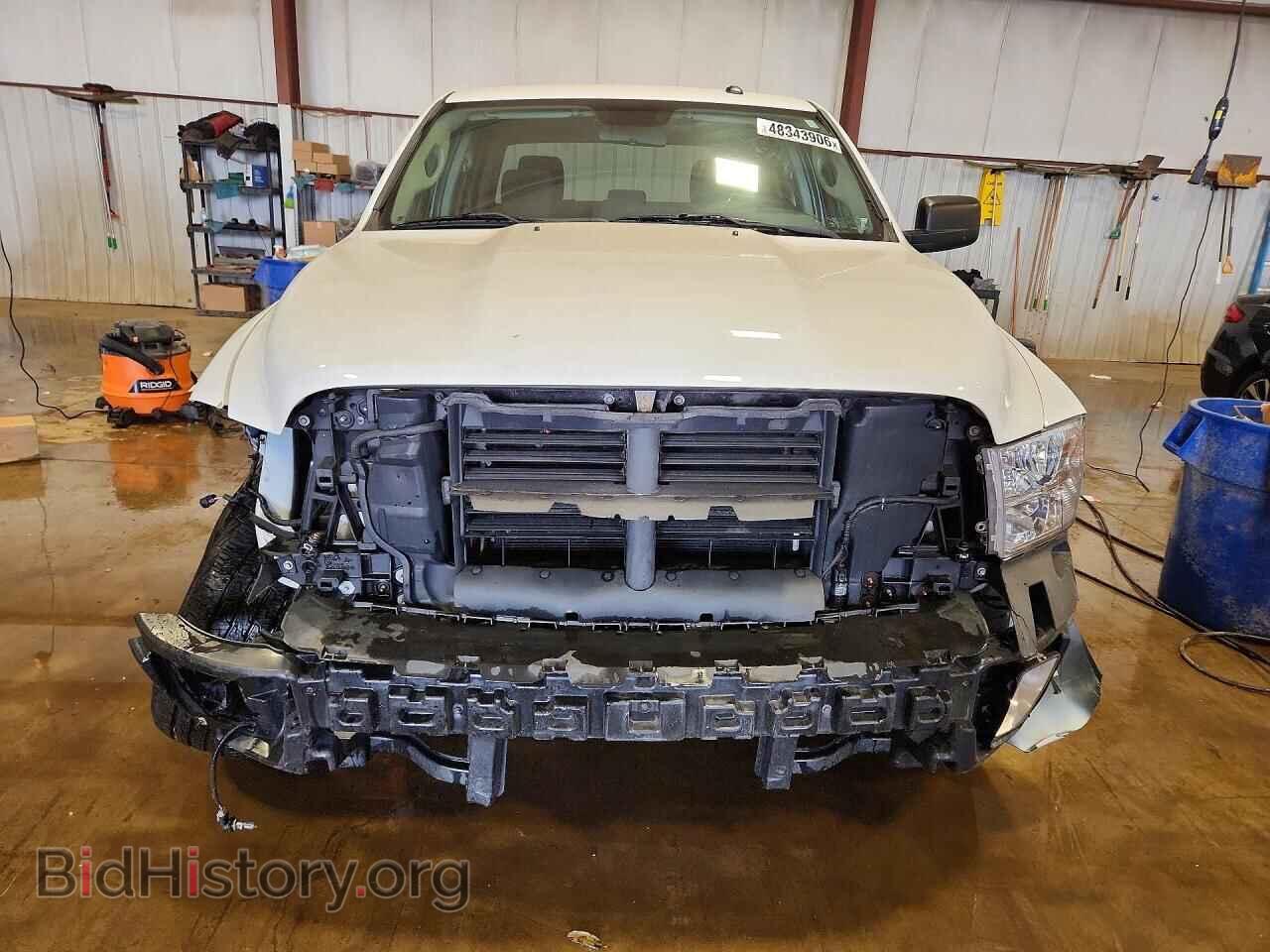 2017 RAM 1500 - VIN: 3C6RR7KT4HG794612 - Фото 5