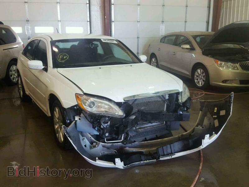 2011 Chrysler 200 200 LX (VIN 1C3BC4FB6BN607112) — photo 1 of 10, Copart, damage: front end