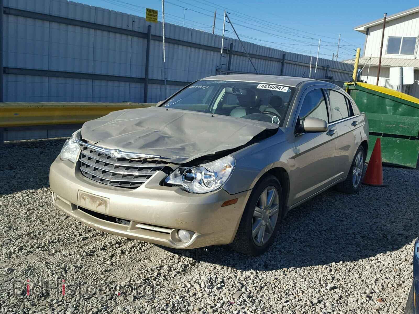 2010 CHRYSLER SEBRING - VIN: 1C3CC5FVXAN125892 - Фото 2