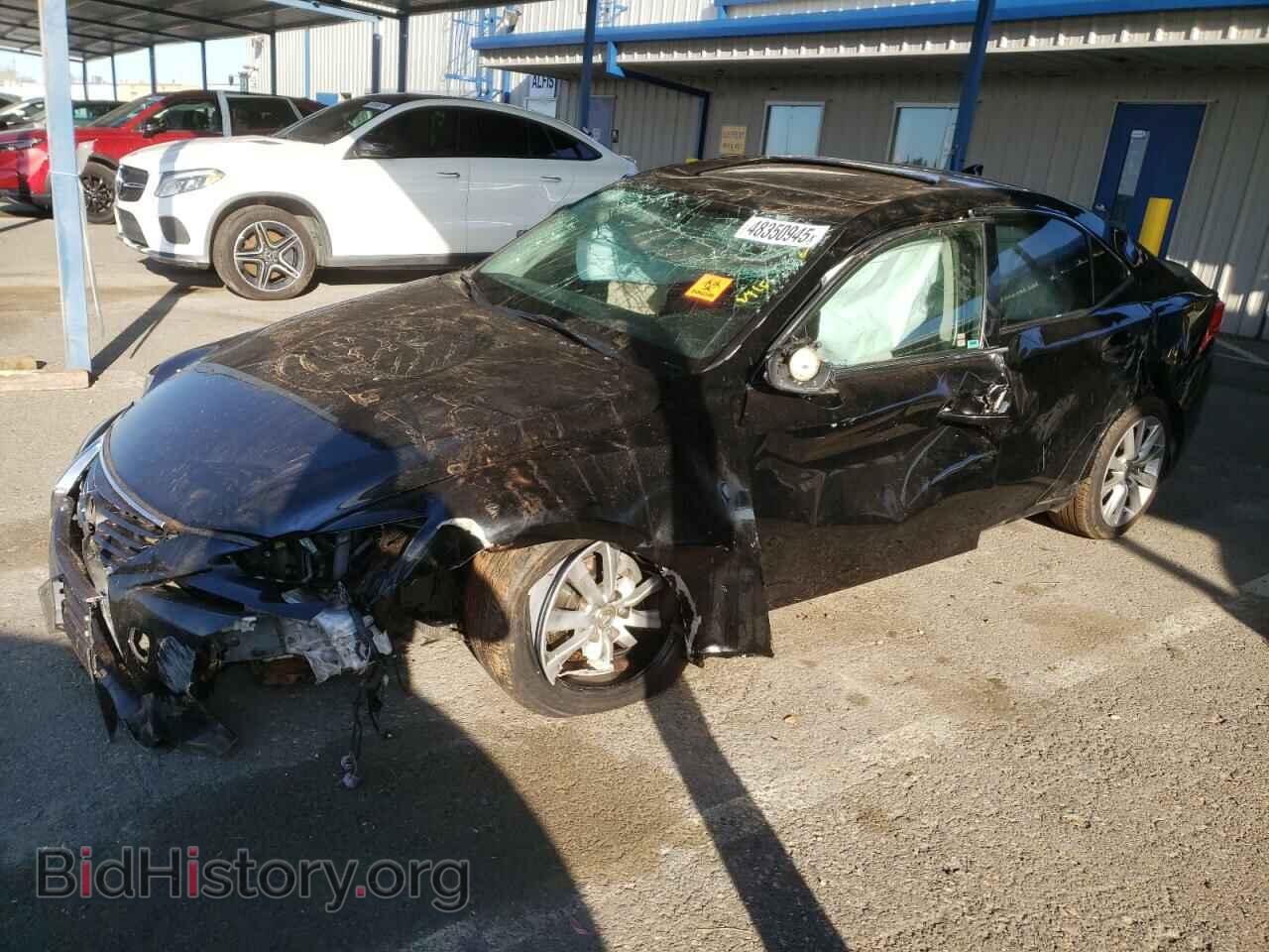 Фотография JTHBF1D29E5041566 - LEXUS IS 2014