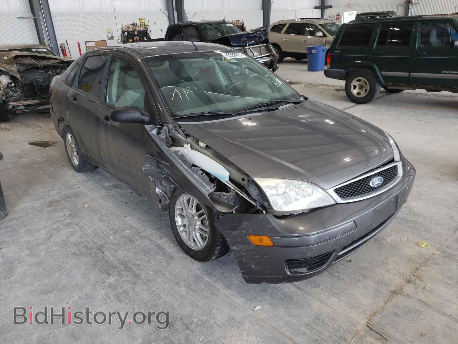 Photo 1FAHP34N07W152461 - FORD FOCUS 2007