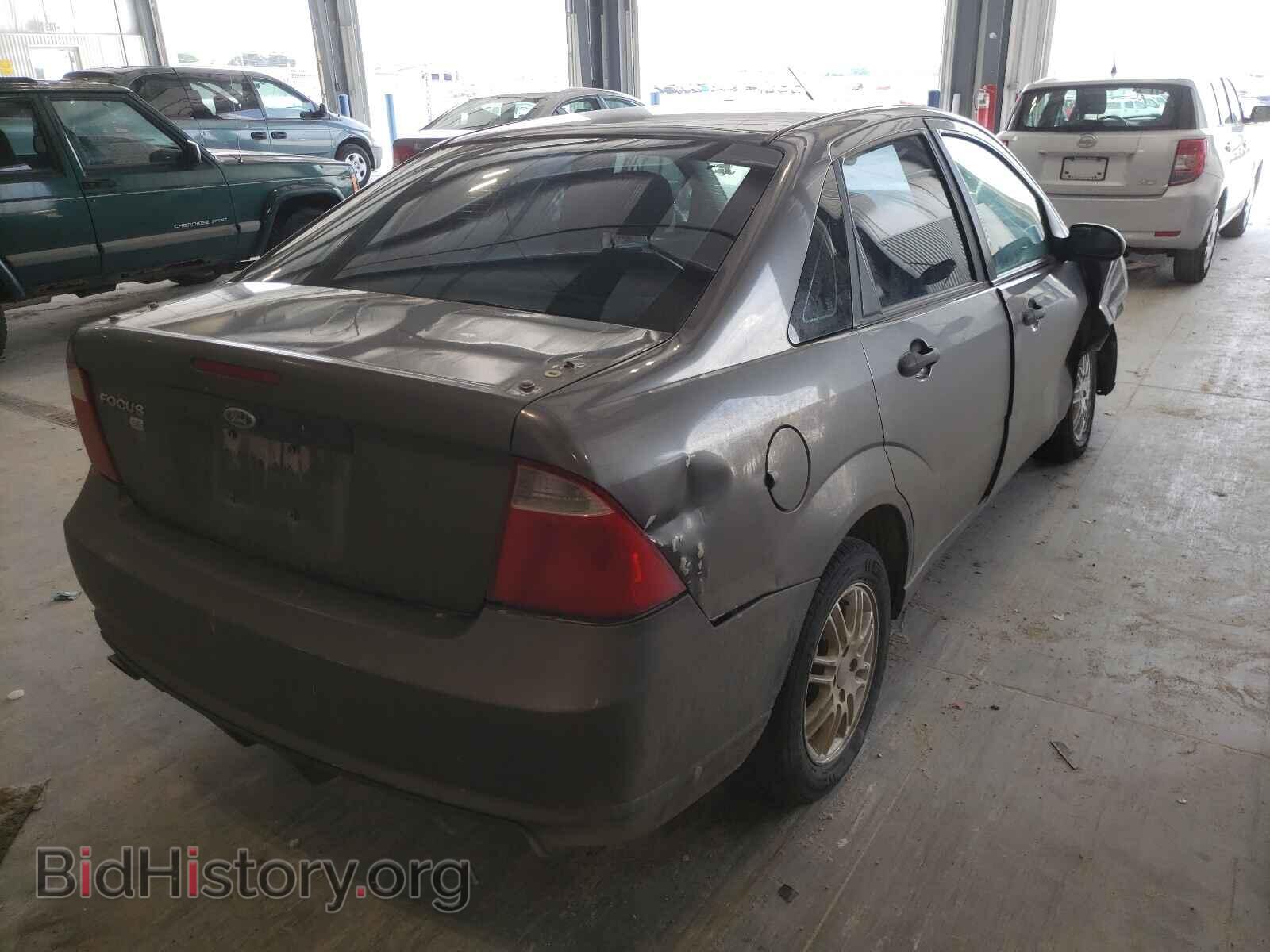2007 FORD FOCUS - VIN: 1FAHP34N07W152461 - Фото 4