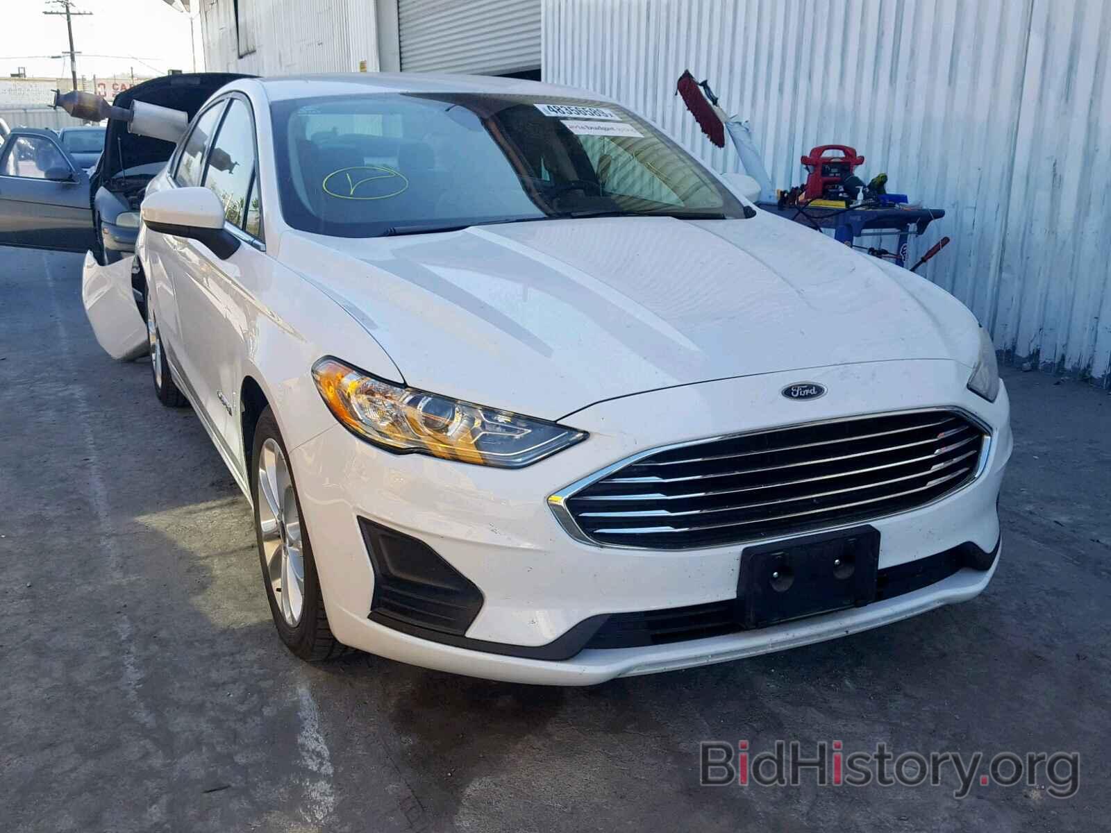 Photo 3FA6P0LU0KR205296 - FORD FUSION SE 2019