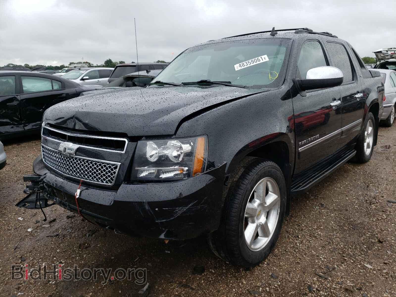 2010 CHEVROLET AVALANCHE - VIN: 3GNVKGE00AG224701 - Фото 2