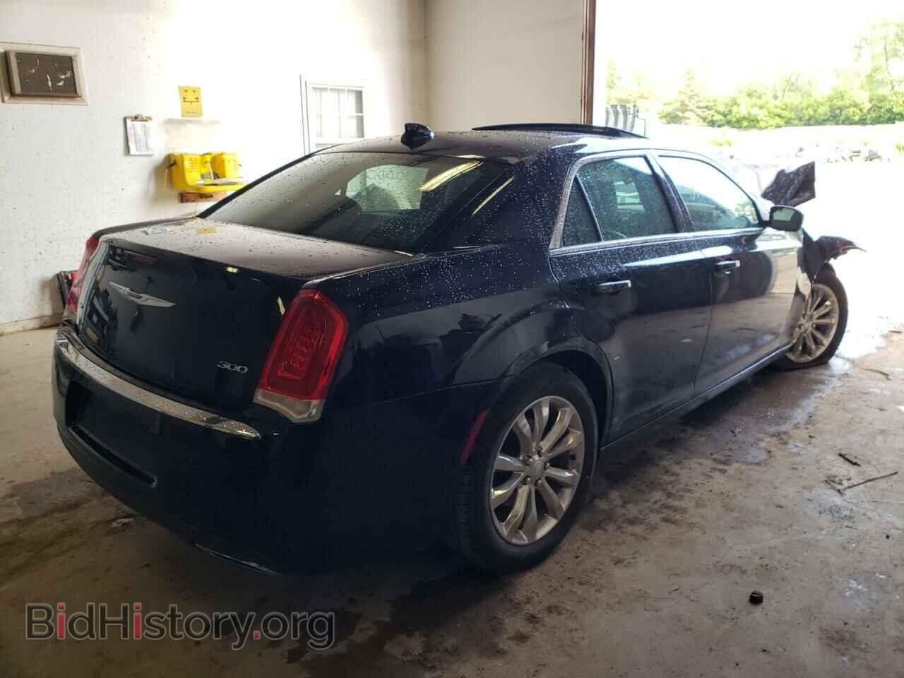 2016 CHRYSLER 300 - VIN: 2C3CCARG0GH321363 - Фото 4