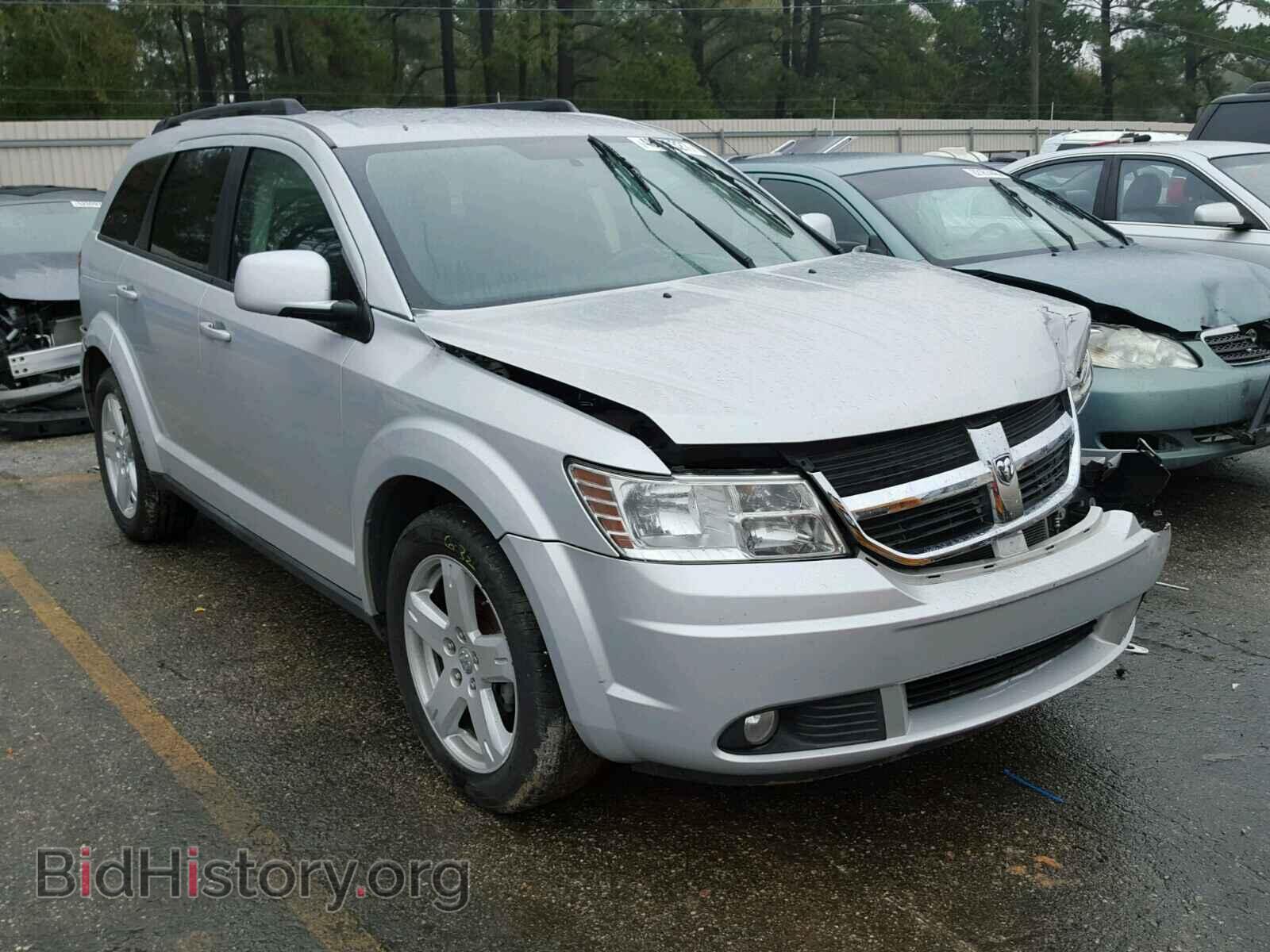 Фотография 3D4PH5FV2AT282947 - DODGE JOURNEY 2010