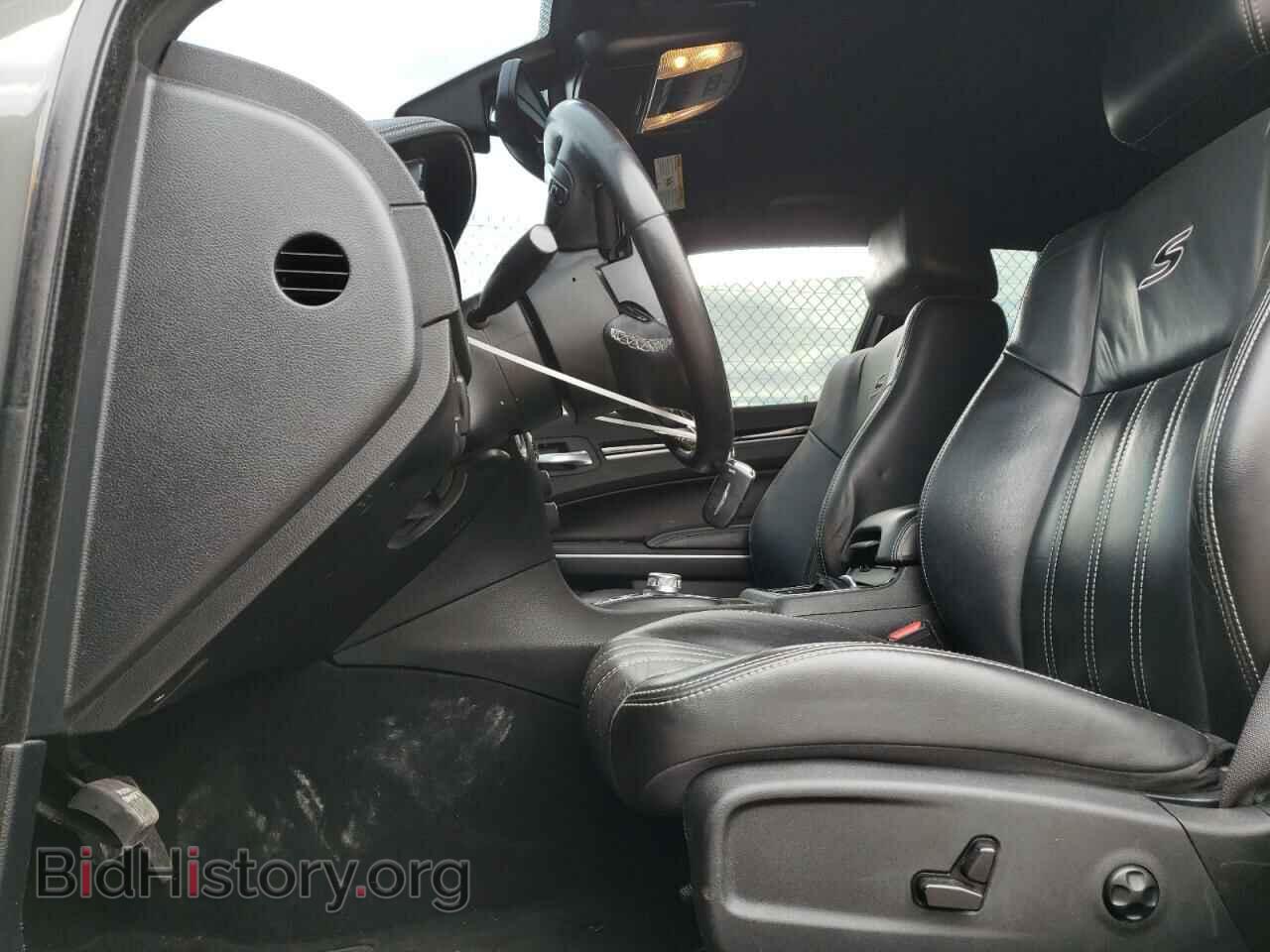 2019 CHRYSLER 300 - VIN: 2C3CCABG0KH565999 - Фото 7