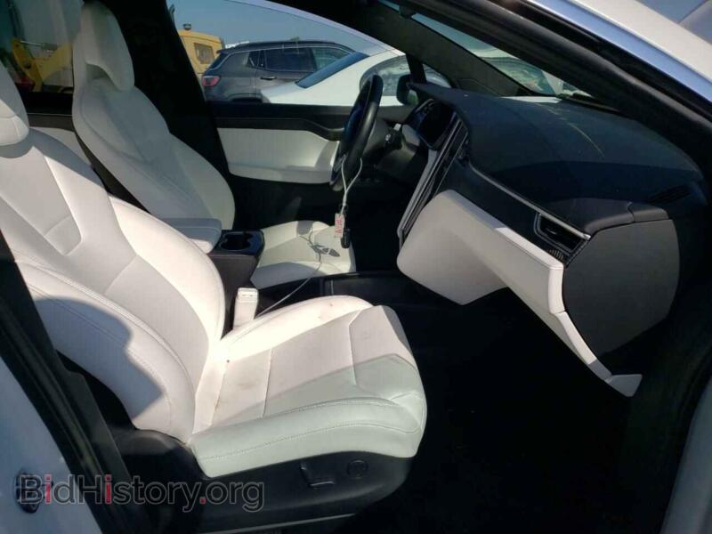 2017 Tesla MODEL X (VIN 5YJXCDE29HF059665) — photo 5 of 10