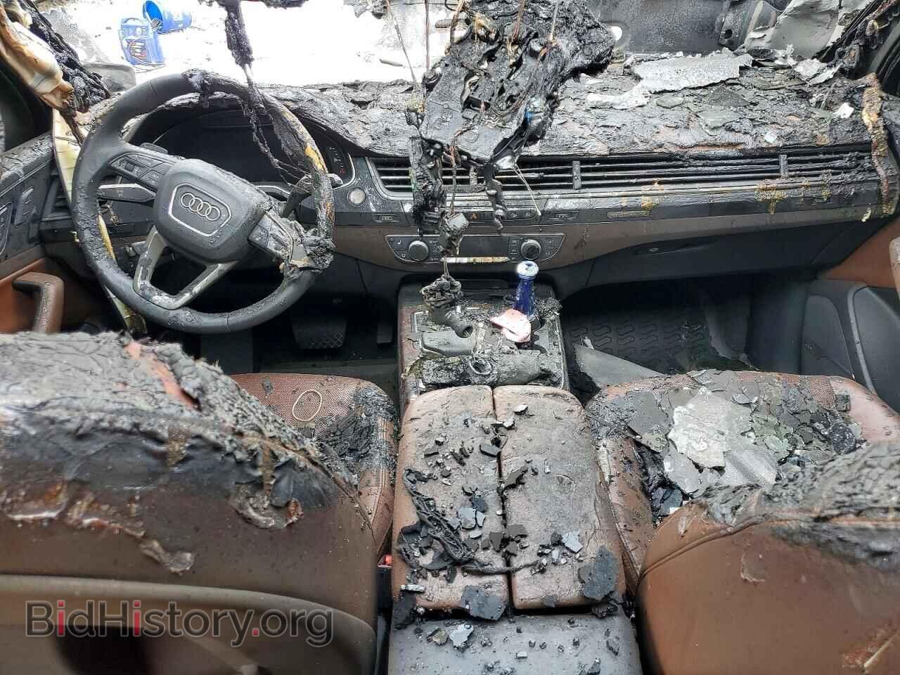 2018 AUDI Q7 - VIN: WA1VAAF76JD021663 - Photo 8