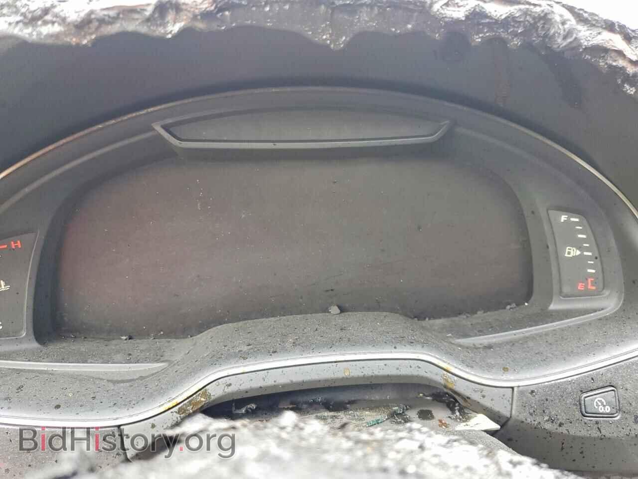 2018 AUDI Q7 - VIN: WA1VAAF76JD021663 - Photo 9