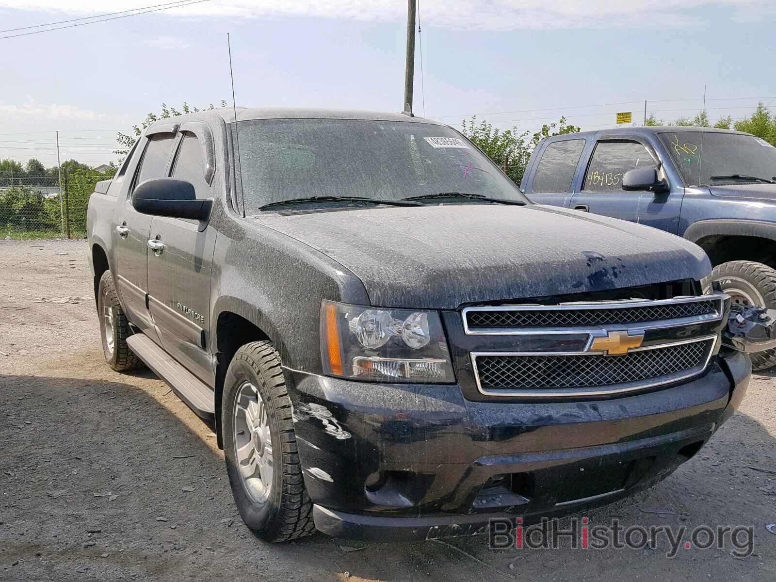 Photo 3GNVKEE02AG193598 - CHEVROLET AVALANCHE 2010