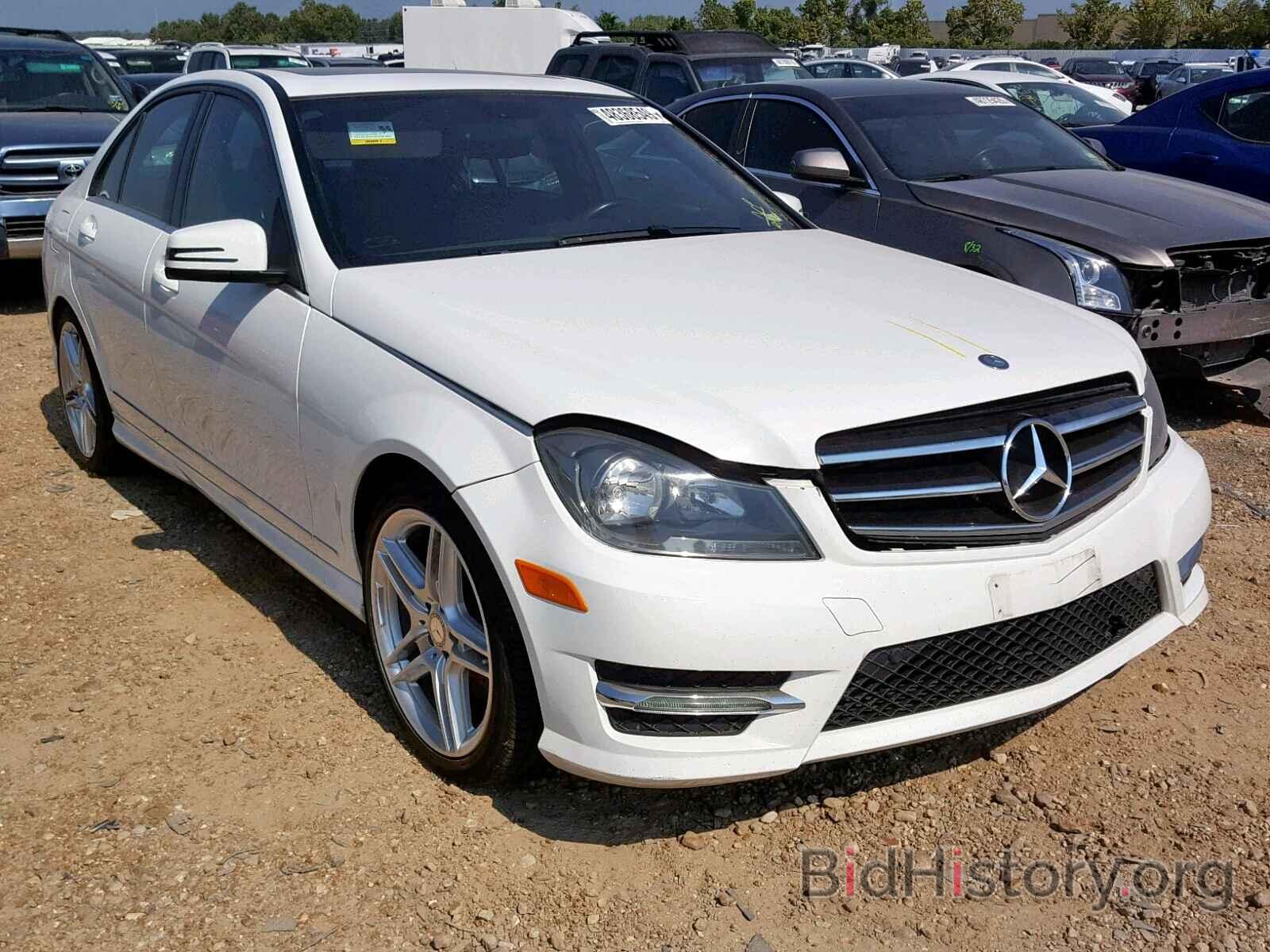 Photo WDDGF8AB9EA919241 - MERCEDES-BENZ C CLASS 2014